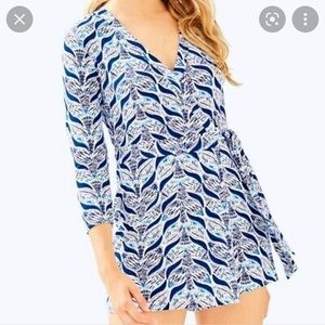 Lilly Pulitzer Karlie Romper - small - blue/navy/white